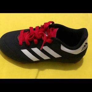 Adidas soccer shoes kids